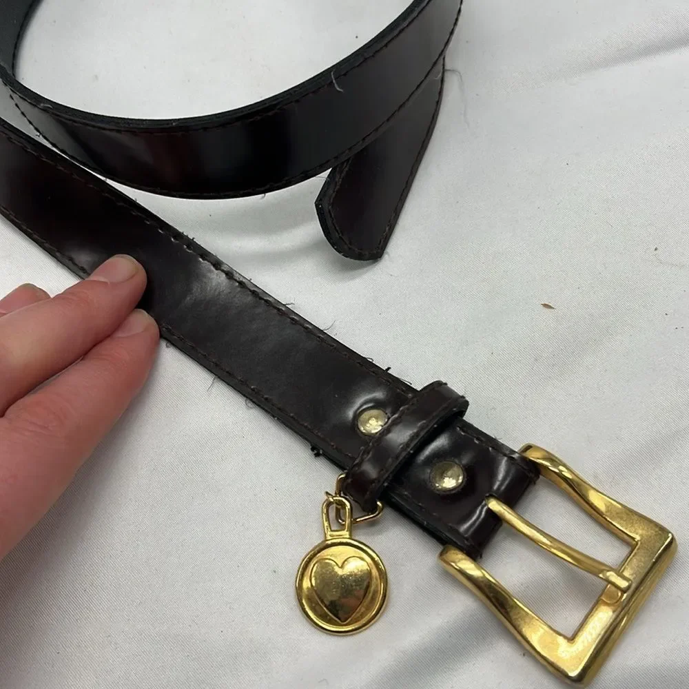 Vintage 1990's Dark Brown & Gold Belt with Charm
